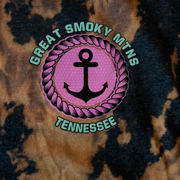 Great Smoky Mountain bleach dyed T shirt - Picture 2 of 3